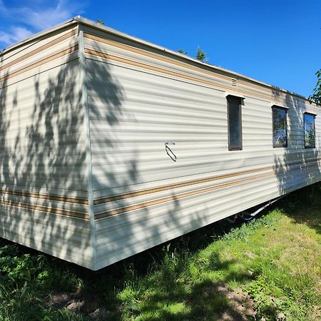 Chambres, Table D'Hotes Et Gites Les Mesanges Saint-Jean-de-Sauves Екстер'єр фото