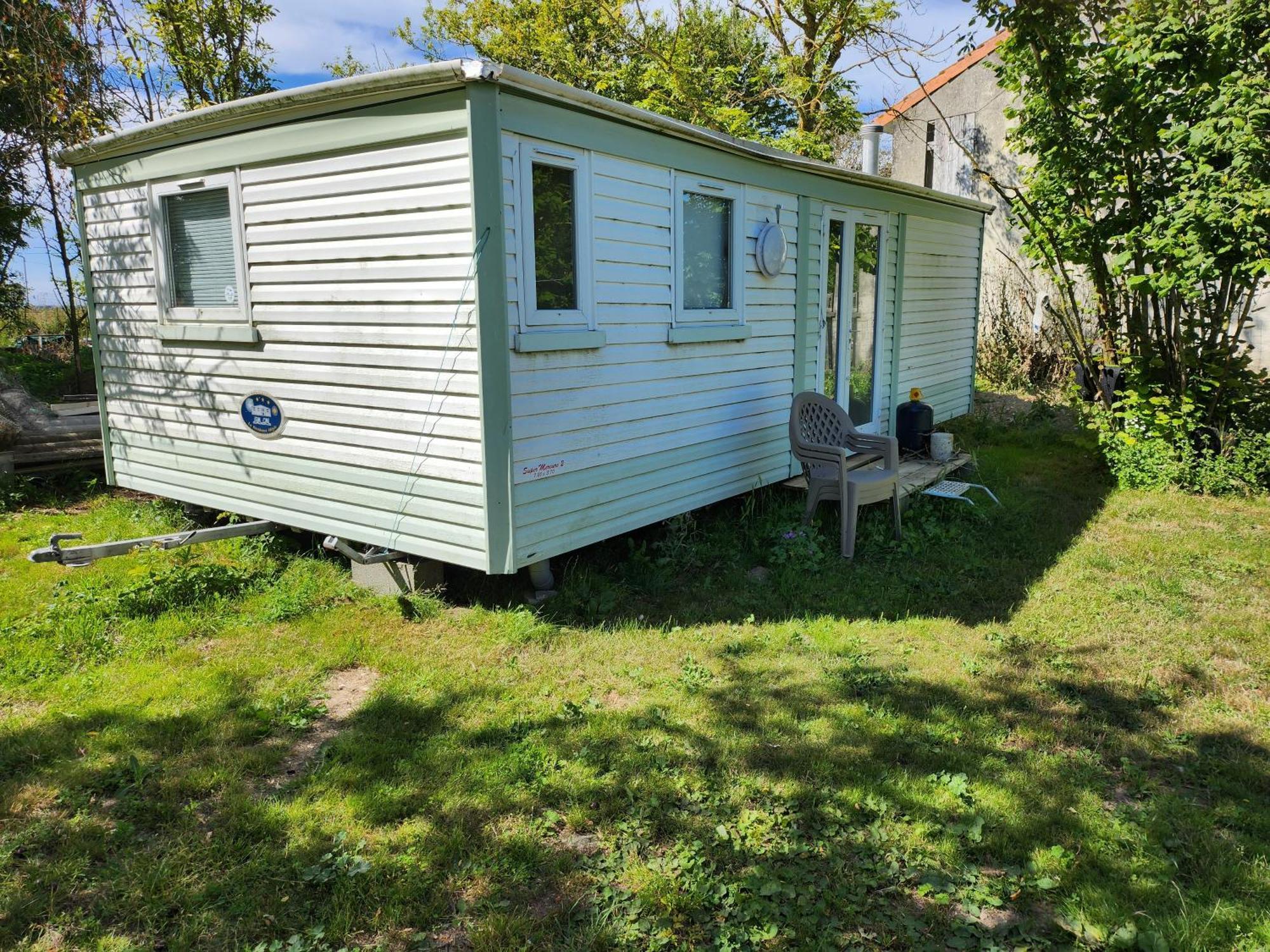 Chambres, Table D'Hotes Et Gites Les Mesanges Saint-Jean-de-Sauves Екстер'єр фото